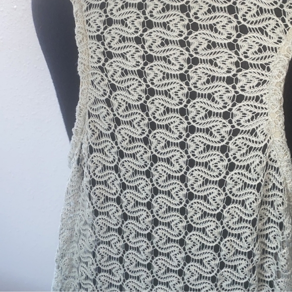 Wallflower~ Crochet Open-Front Fringe Vest – White Neutral Sleeveless Boho Layer - Picture 8 of 11